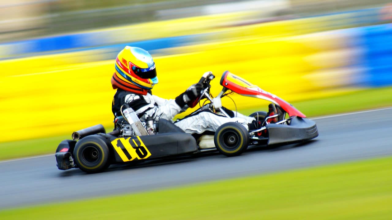 Sortie karting en famille près du camping La Serre